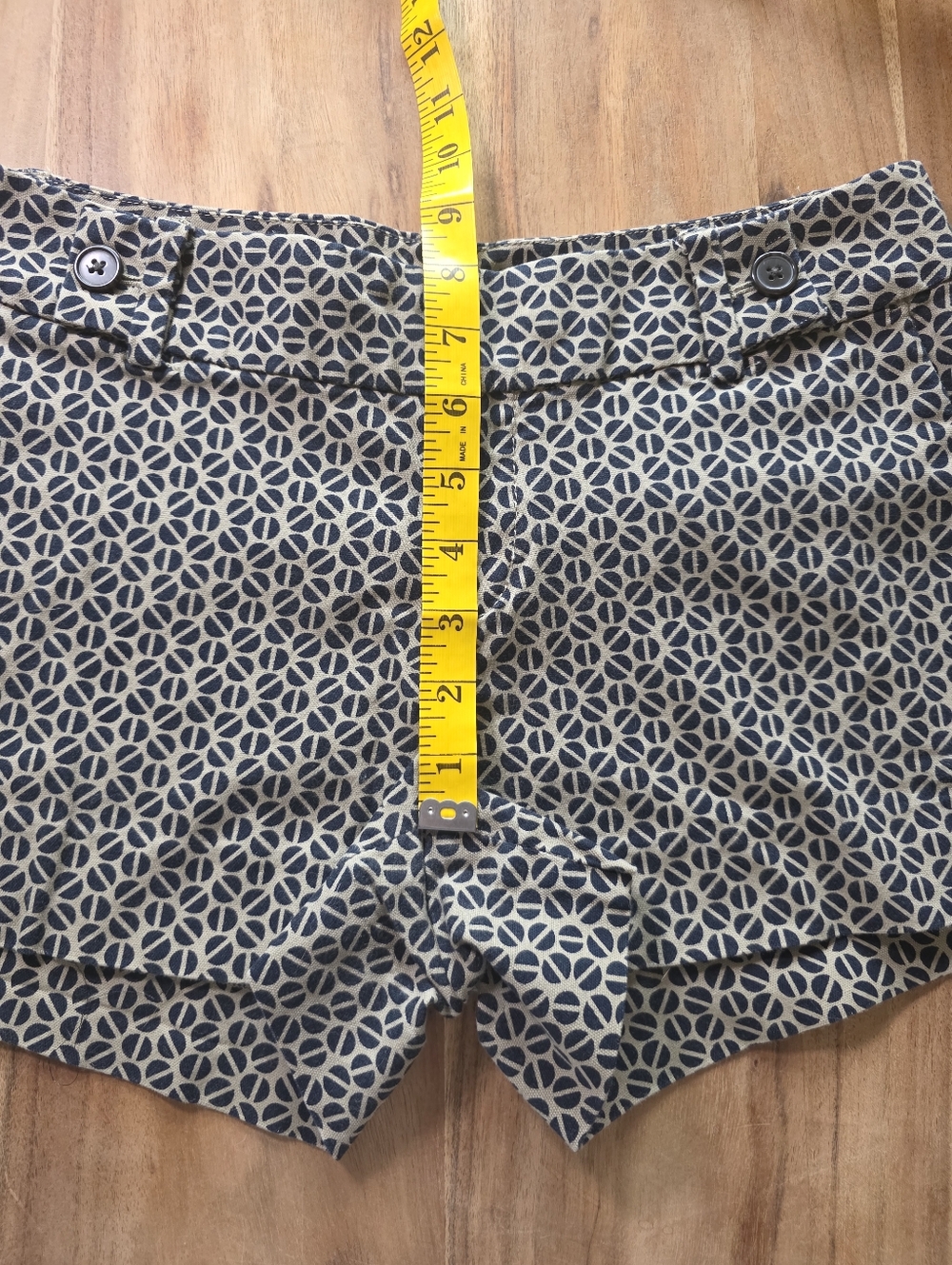 Banana Republic Black/Cream Patterned Ryan Fit Dress Shorts,quiet Luxury, Size 4 - Picture 15 of 16